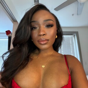 AaliyahT webcam livesex profile in black cams